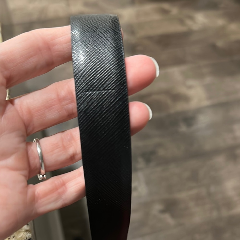 Salvatore Ferragamo Black and Gold leather Belt - Picture 16 of 16